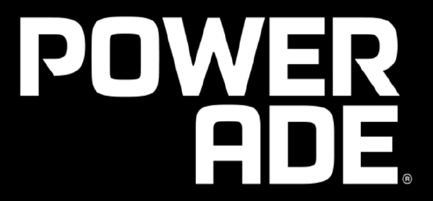 Rechthoekig zwart logo met de naam "Powerade" in dikke, moderne witte hoofdletters.