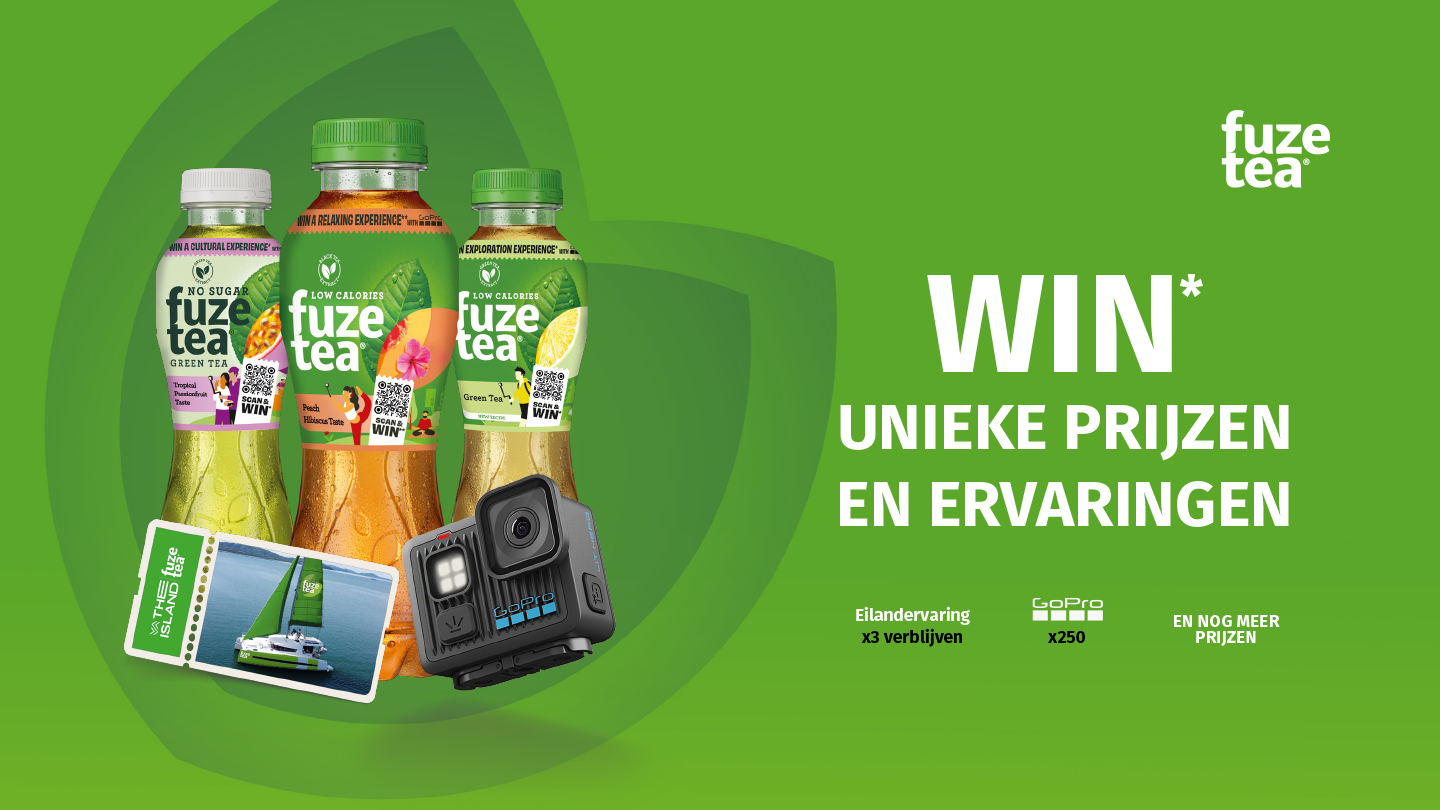 Drie Fuze Tea‑flessen in verschillende smaken op een groene achtergrond, met partnerafbeeldingen van Island Experience en een GoPro‑camera.