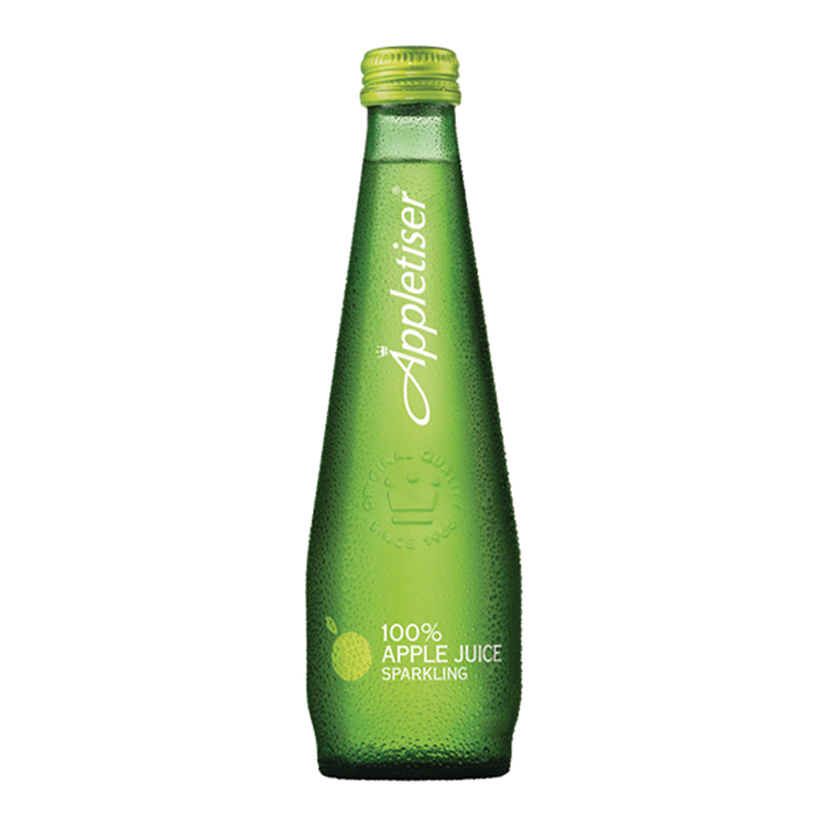 Groene Appletiser-fles met geel dopje op witte achtergrond, witte tekst „100% appeljus bruisend” en kleine appelillustratie.