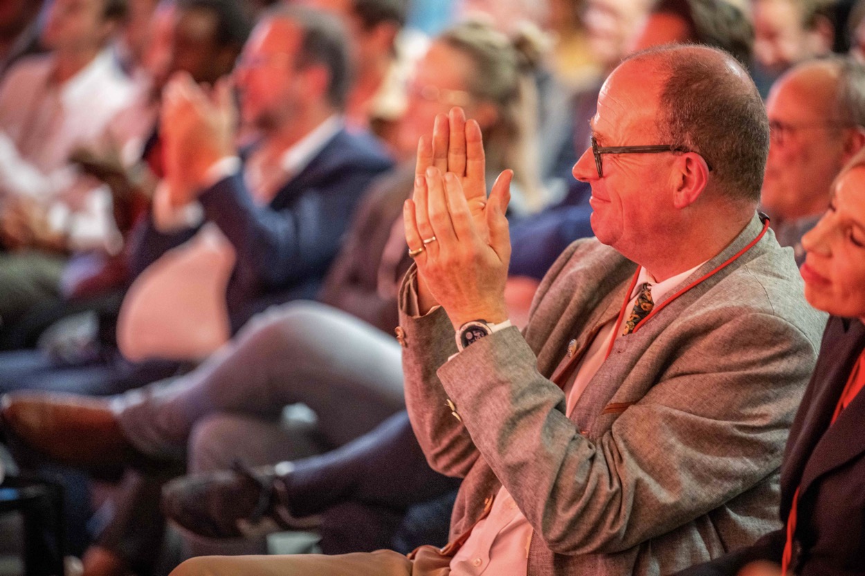 Bart De Wever bezoekt R&D Coca Cola