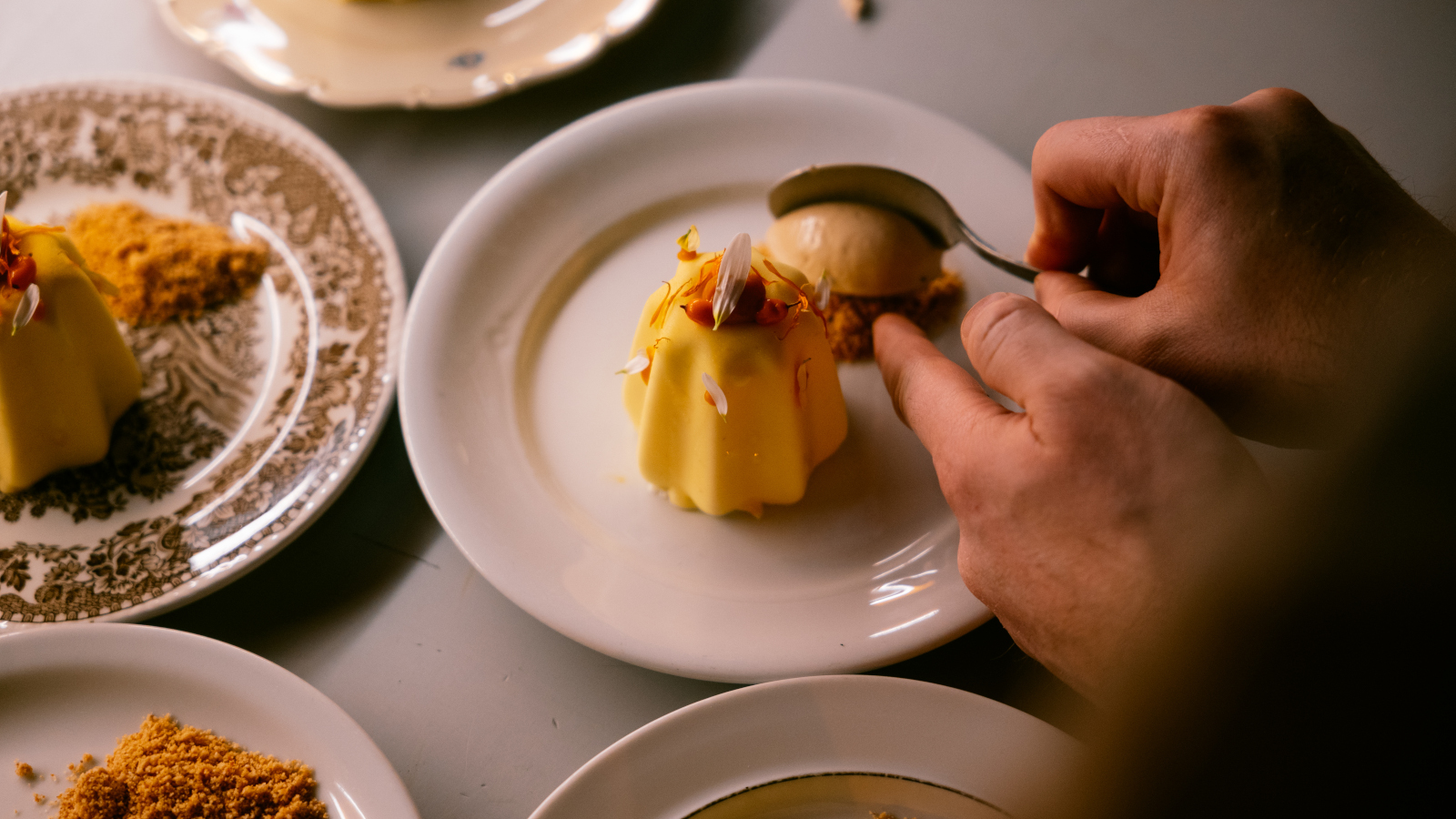 On the white plate is an adaptation of the traditional Aargau carrot cake