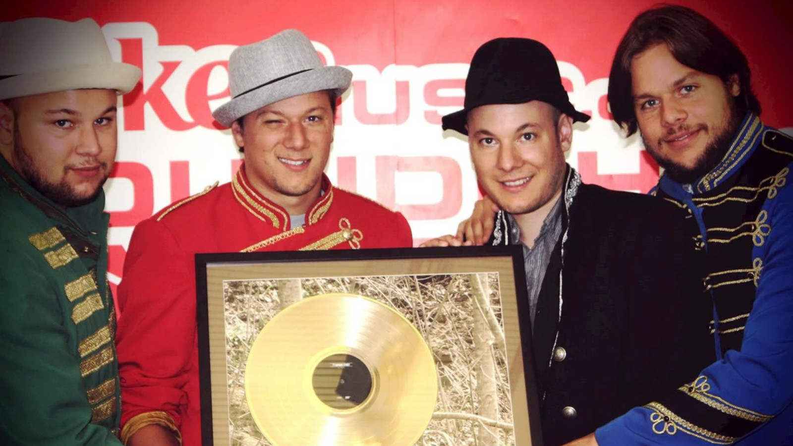 Gewinner CokeSTUDIO Soundcheck 2009: 77 Bombay Street