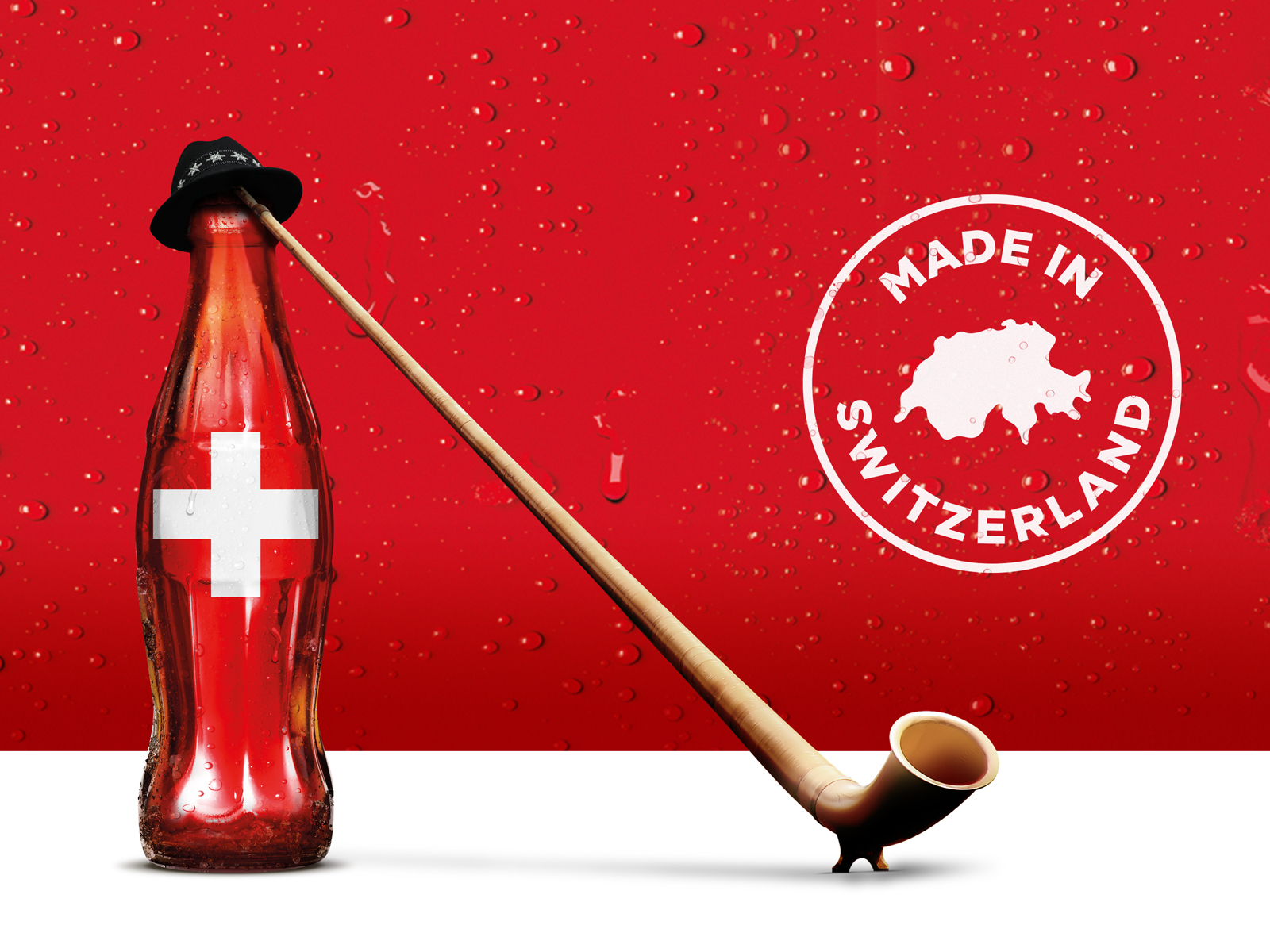 Coke bottle that plays the alphorn