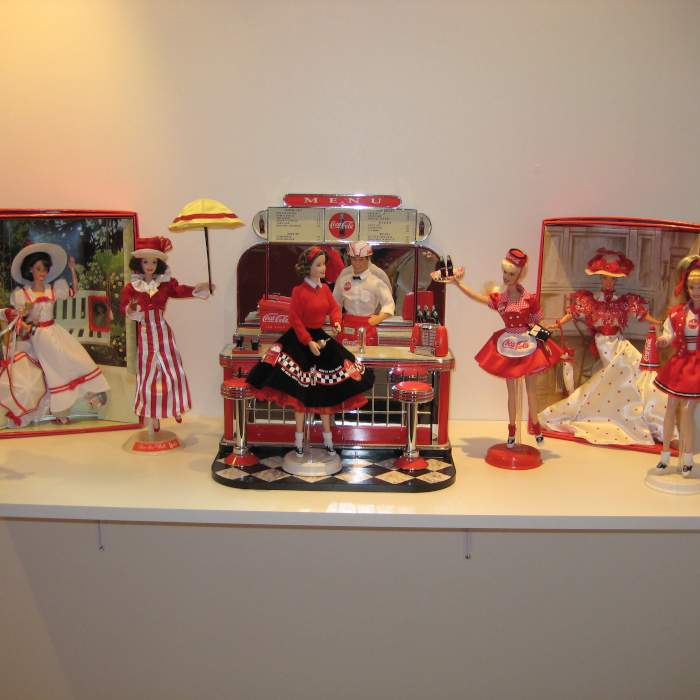La collection de Hans Frischknecht pour le 125e anniversaire de Coca-Cola