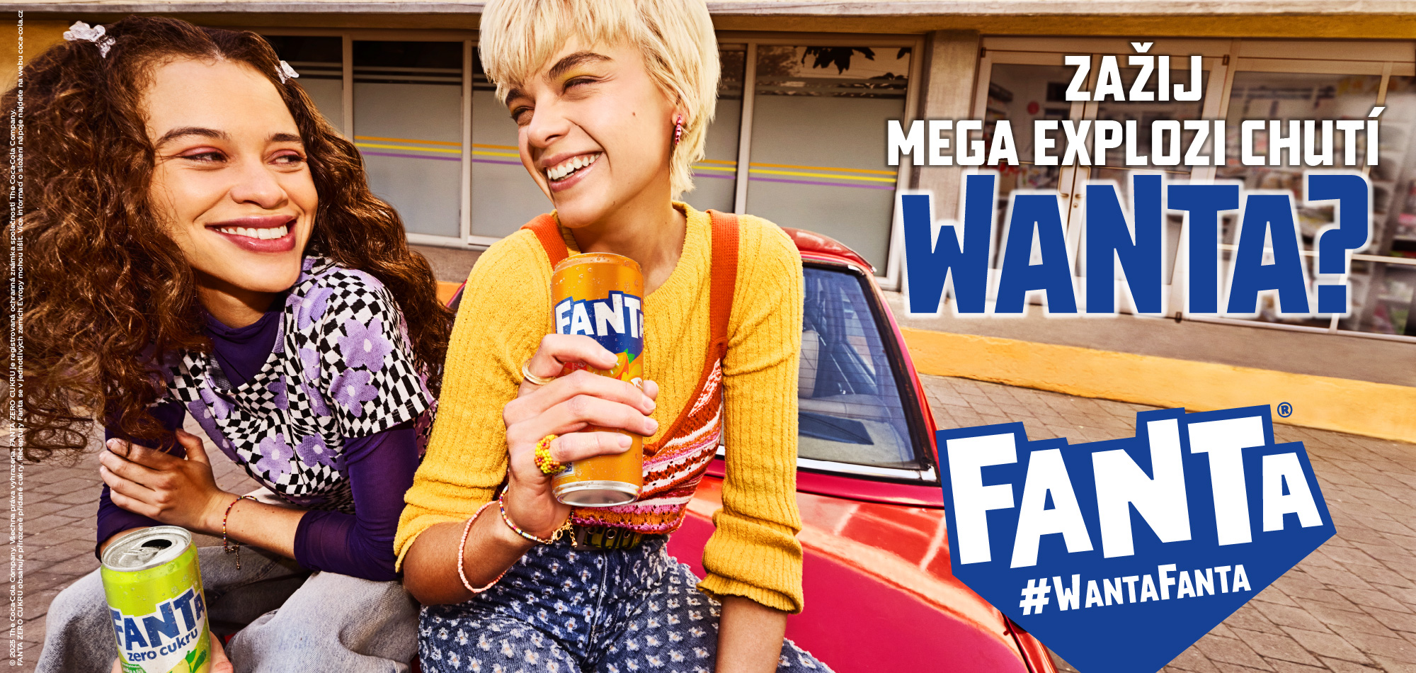 Tři plechovky Fanta: modrá Shokata, oranžová Pomeranč a barevná Zero Sugar Tutti Frutti na oranžovém pozadí.