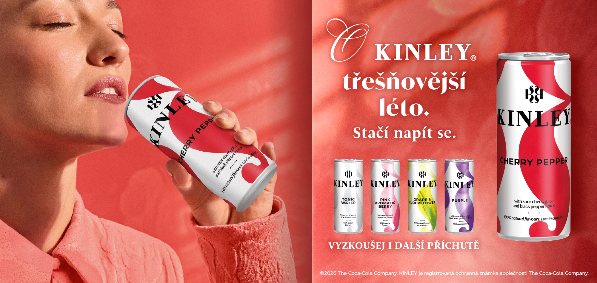 Láhev Kinley Purple a sklenice fialového nápoje s drakovým ovocem, guavou, černým rybízem a ibiškem.