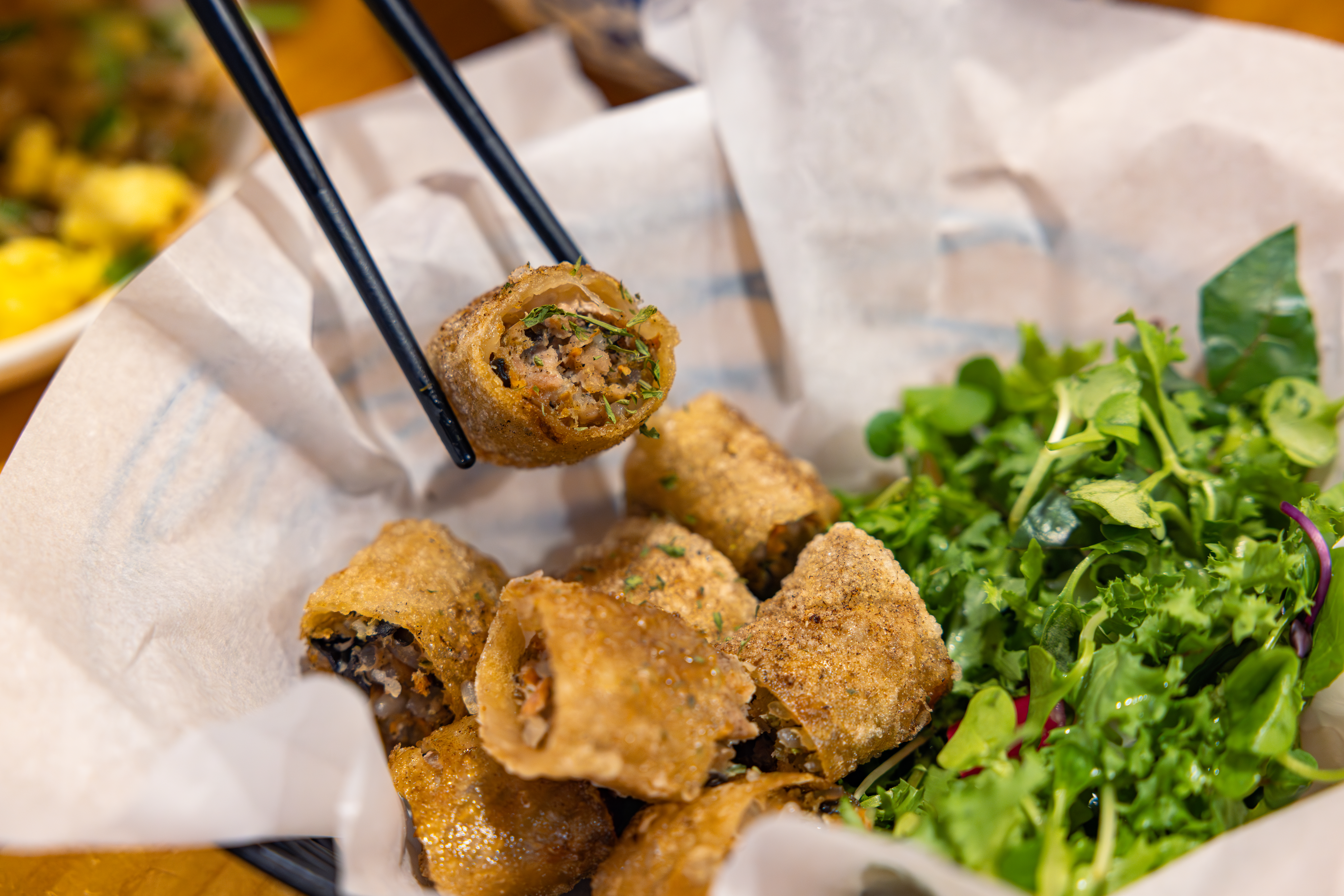 르번미의 대표메뉴 짜조