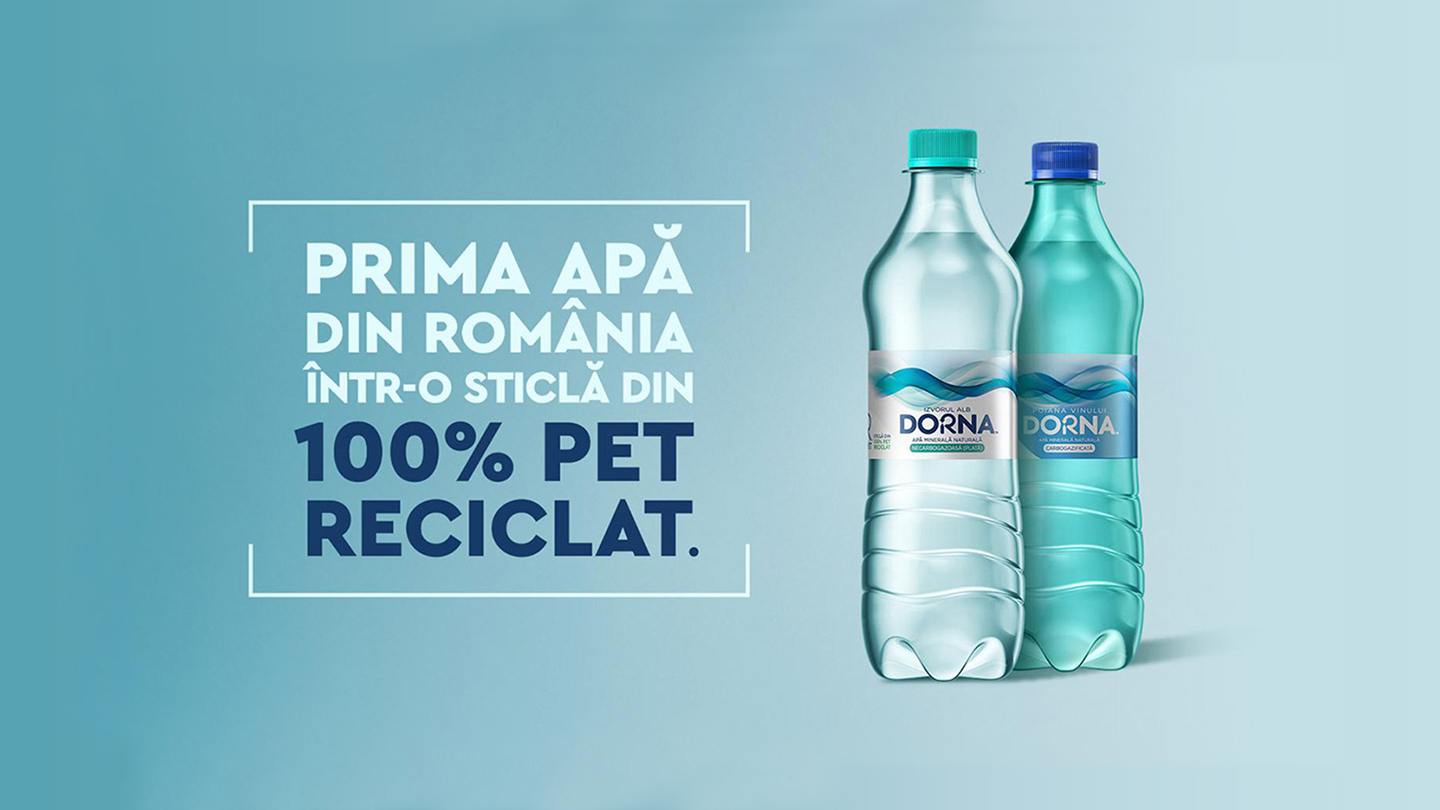 Două sticle din PET 100% reciclat, cu apă Dorna